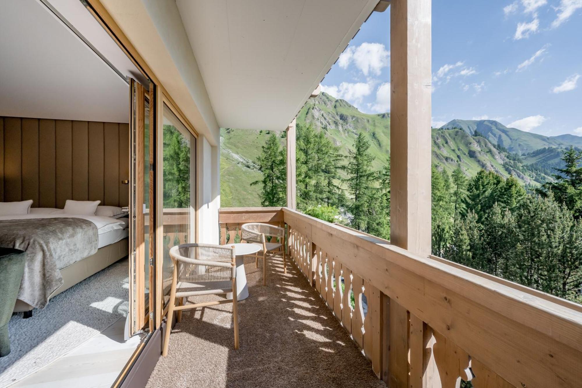 Double Room Mountain View