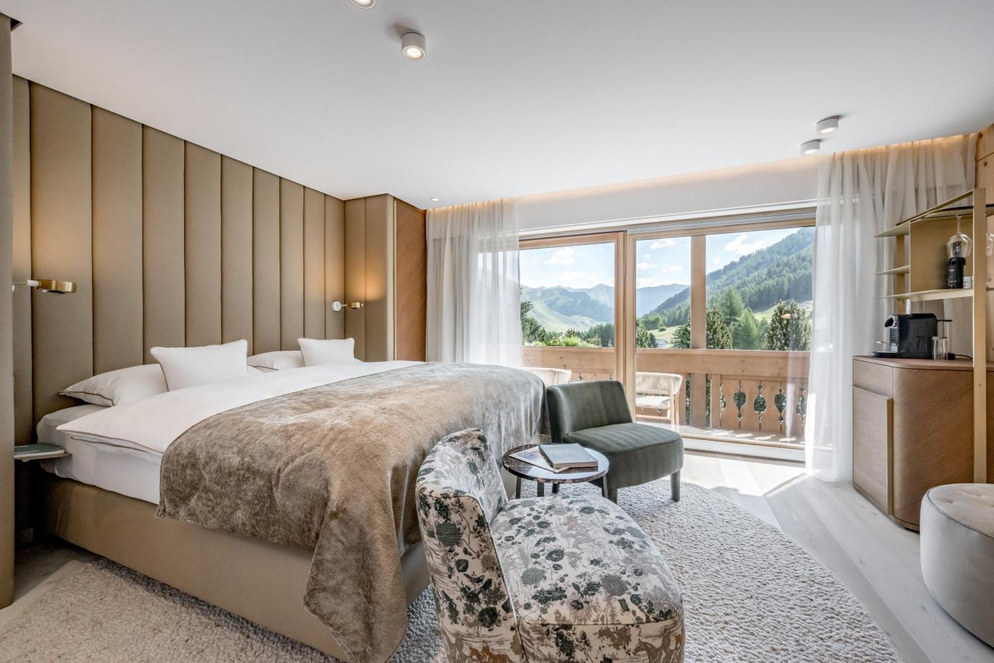 Double Room Mountain View